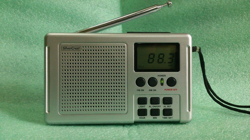 Radio-Silvercrest Wielozakresowe radio cyfrowe+etui