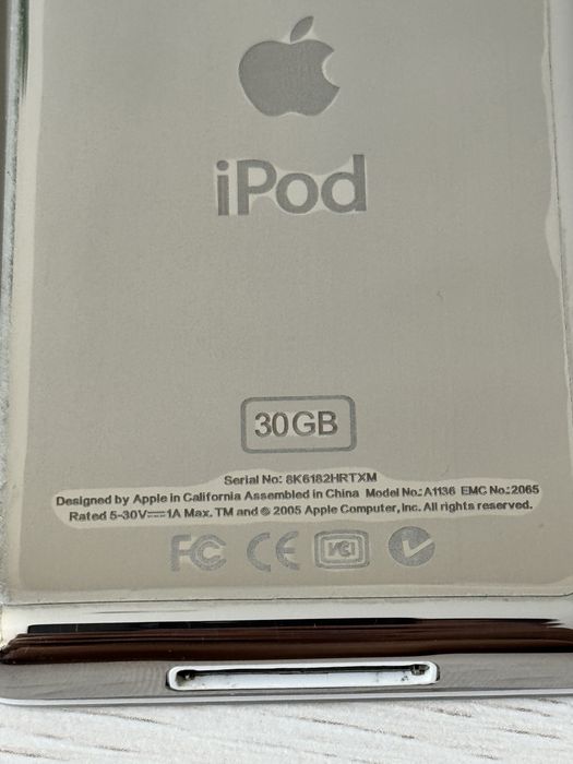 Apple iPod Classic 5th gen. 30GB A1136 MA002LL