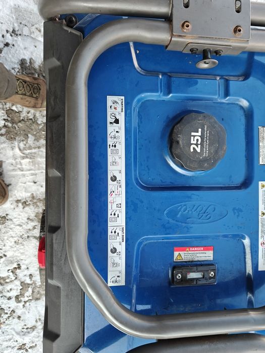 Генератор форд бензин.