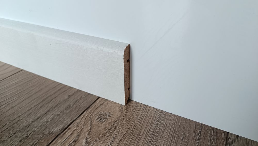 Listwy przypodłogowe dębowe efekt surowego drewna, cokoły