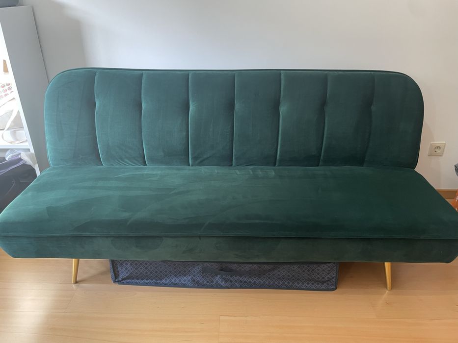 Sofá-cama de veludo