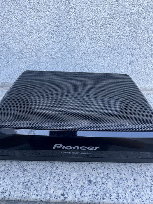Subwoofer. Pioneer TS-WX120A