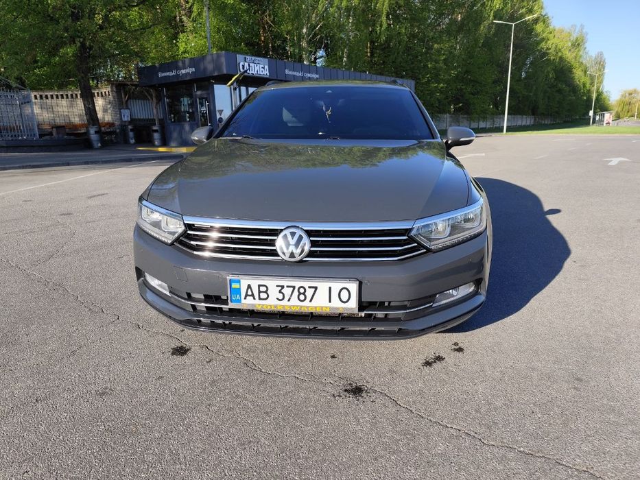 Volkswagen Passat 2017 VIN WVWZZZ3CZJE124865 фото оголошення 2 з 21