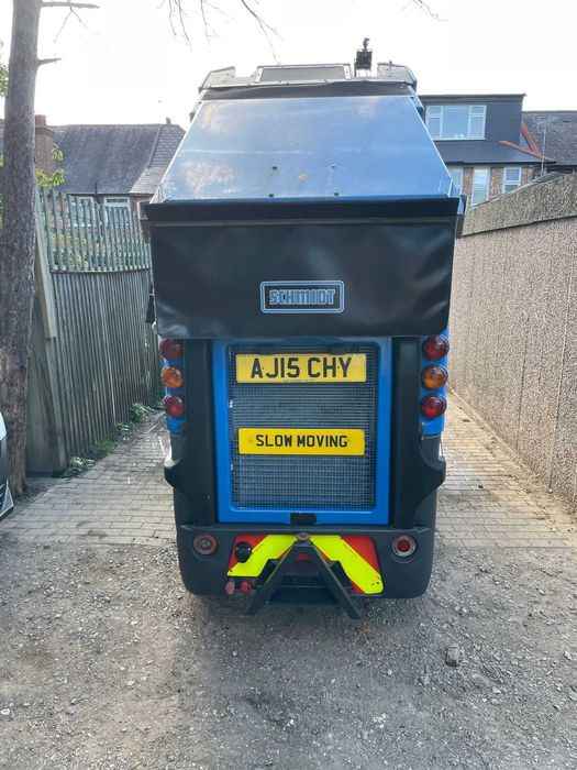 Підмітально-прибиральна машина SCHMIDT SWINGO 200