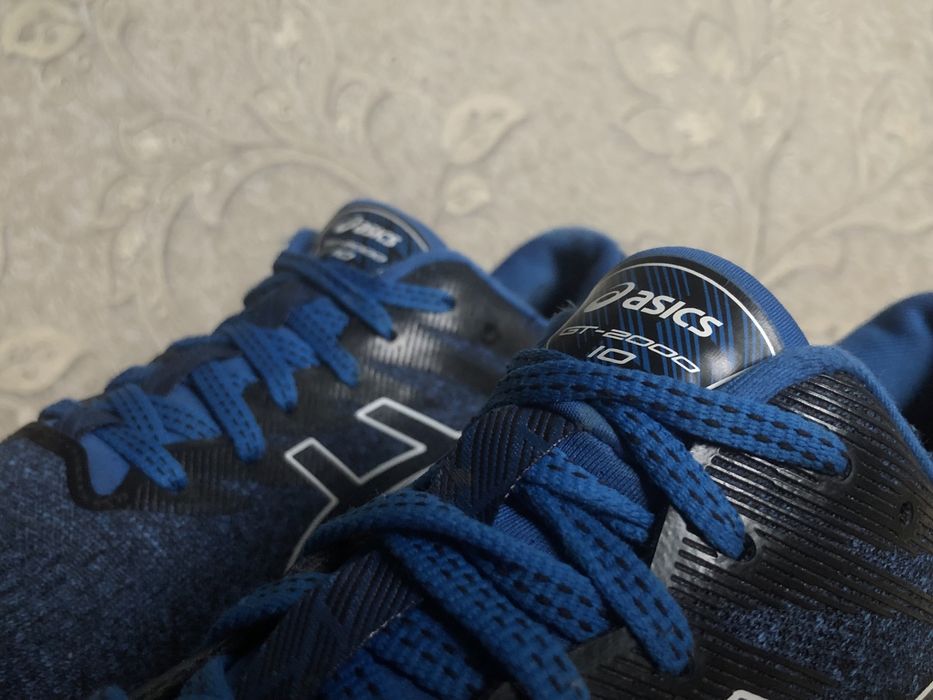 Оригінальні кросівки ASICS Gel GT2000 11 у чудовому стані для бігу волейболу повсядкення  44 5 44 43,5 43 42,5 42 28,25 28 27,5 27 26,5