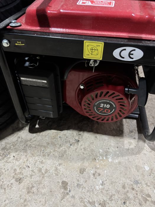Бензиновий генератор Doratex PGG-2.7KW