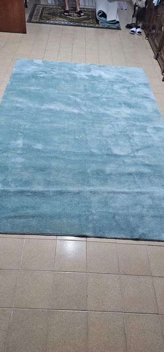 Carpetes verde água, bom estado