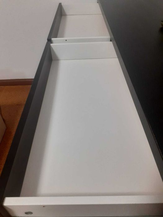 Secretaria como nova