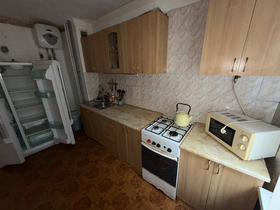 5 -ти  Комнатная на 1- Этаже ул Днепровская 5