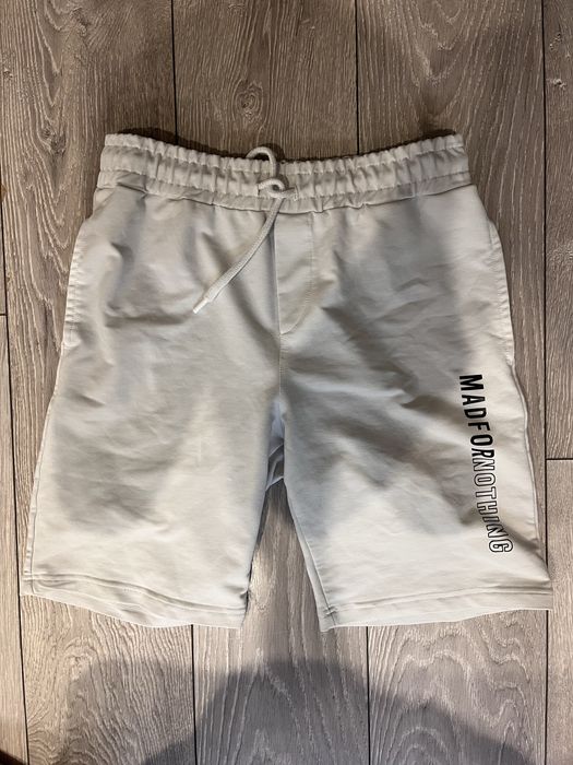 Шорти білі M - 50 відсотків на ЗСУ