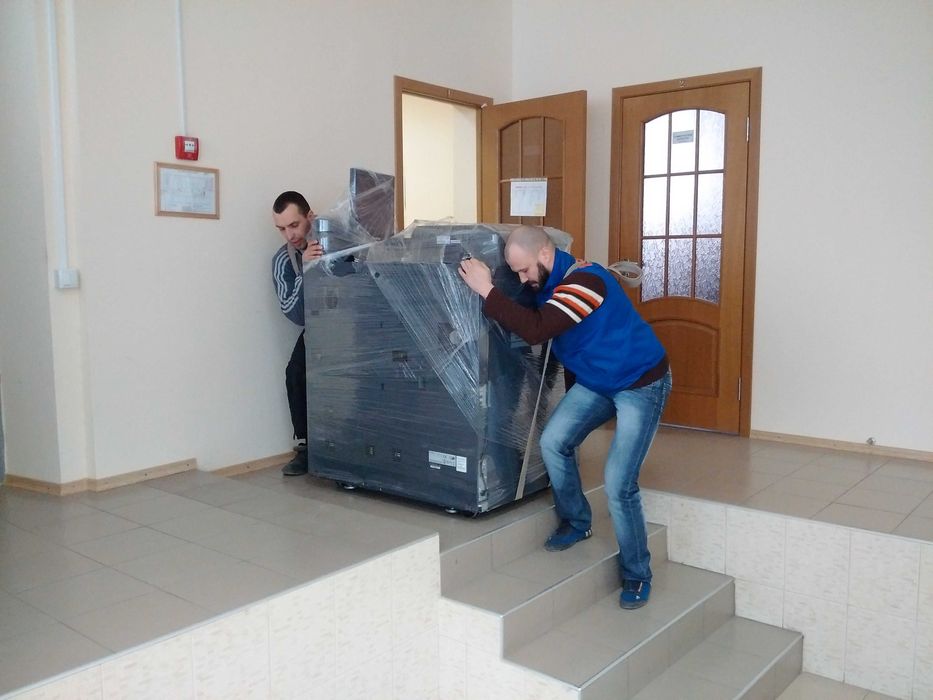Послуги професійних вантажників. Квартири, офіси, такелажні роботи.