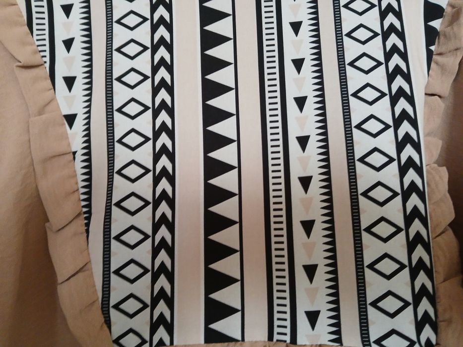 Vestido outonal novo