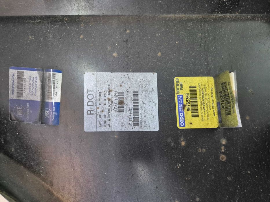 Переднє праве крило Audi A4 B8 2014 (рест) колір чорний, LY9B