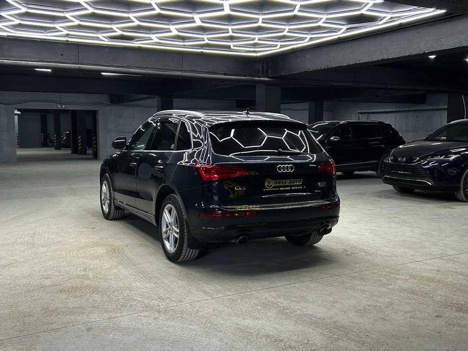 Audi Q5      2016