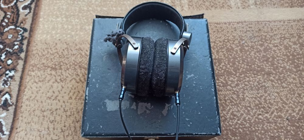 навушники HIFIMAN HE500