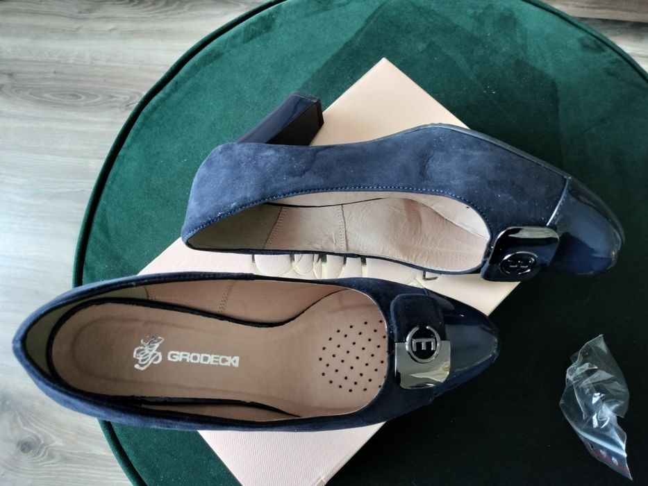 Buty damskie, granatowe -40, Firmy GRODECKI. Stan bardzo dobry