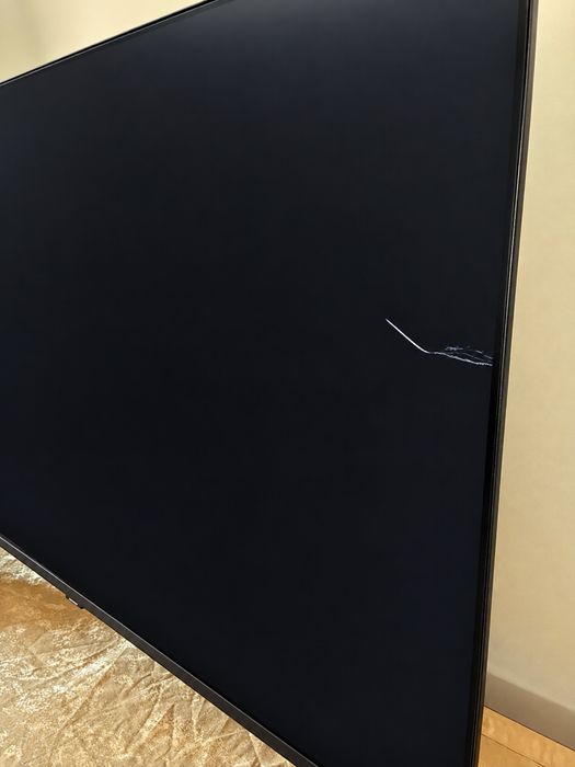 Televisão Samsung Crystal 55” para peças