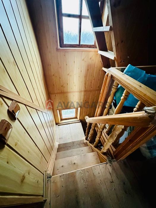 Продаж будинка з комунікаціями та ремонтом