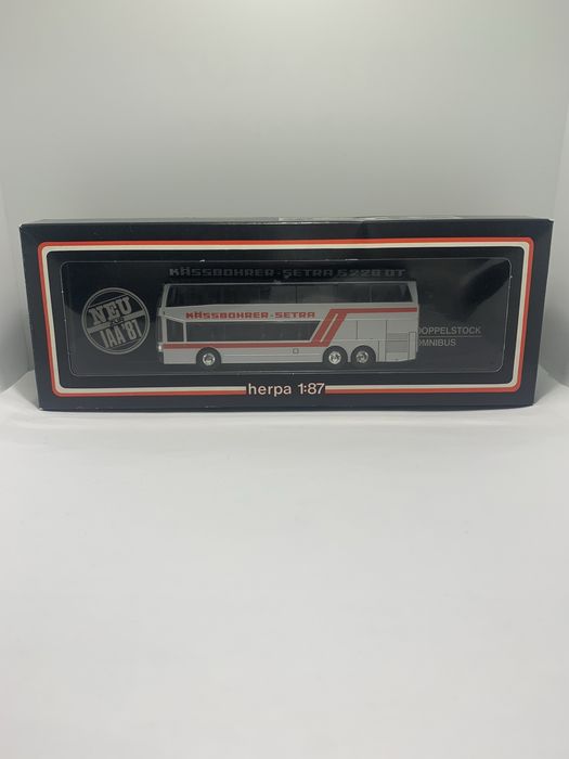 Setra S 228 DT da Herpa escala 1/87