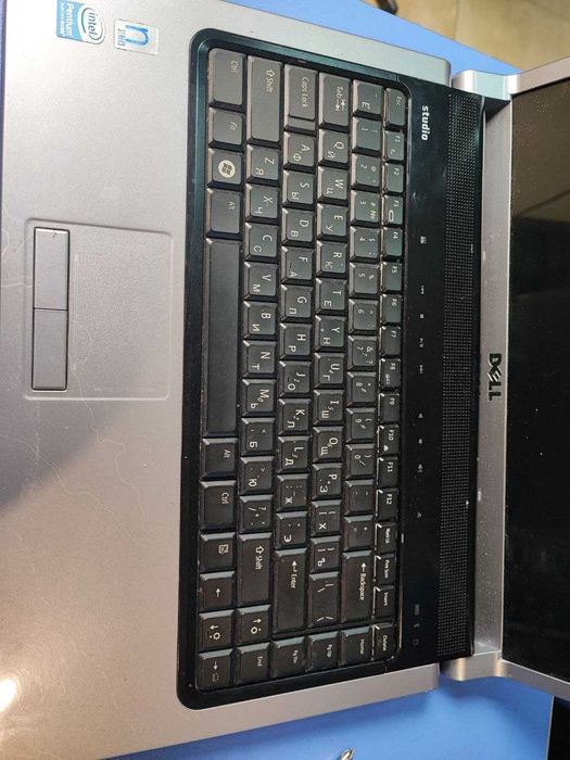 Ноутбук Dell Studio 1537