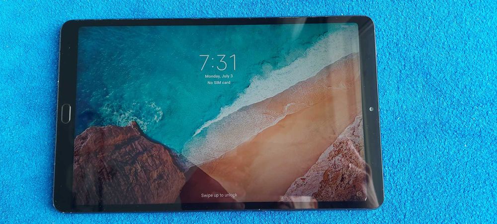 Планшет Xiaomi Mi Pad 4 Plus 4/64 Gb LTE Black з SIM  хороший стан