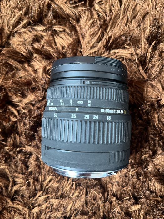 Vendo camera canon modelo 550D