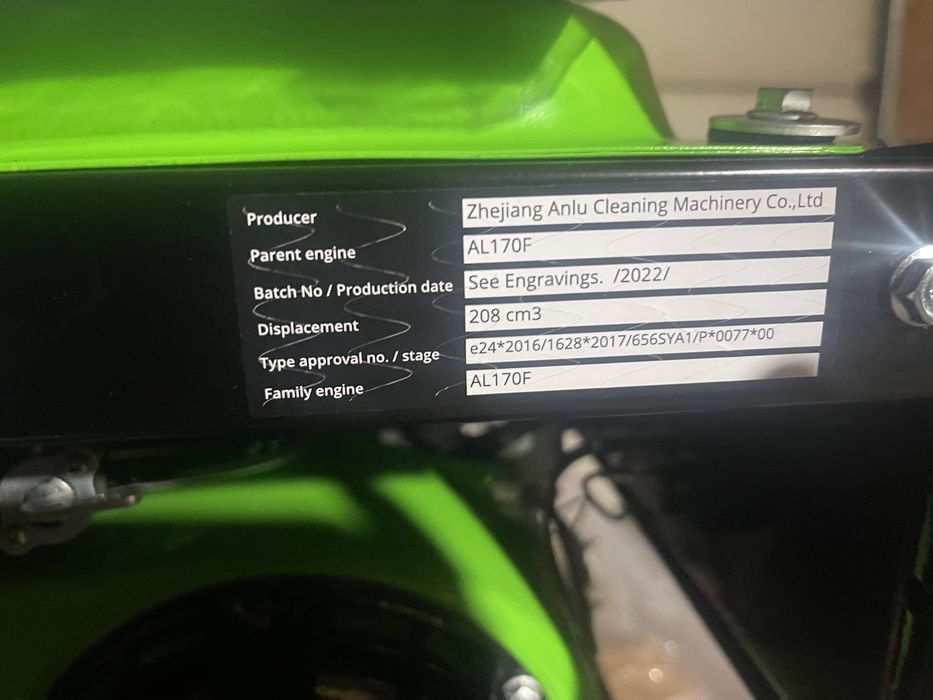 Продам генератор