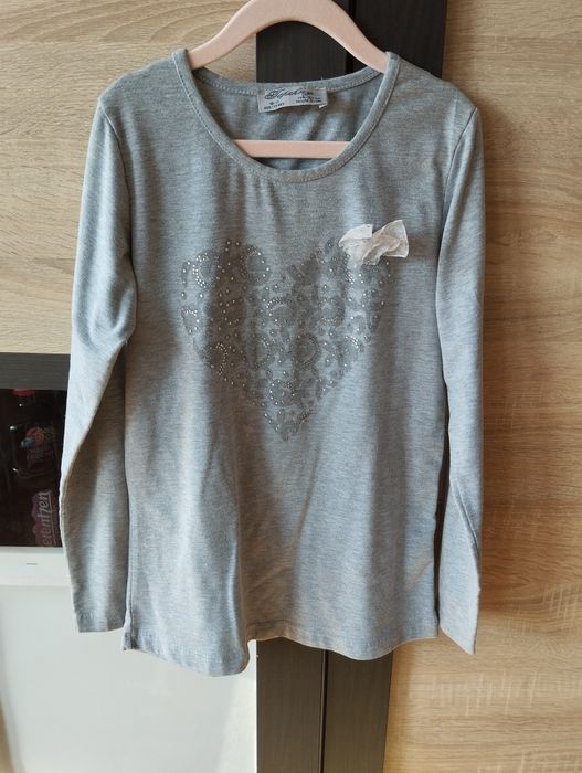 Bluzka na dziewczynkę.