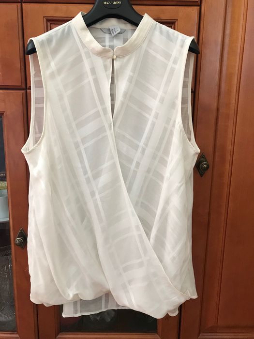 Zwiewna bluzka na lato. Na pomoc kotom bezdomnym.