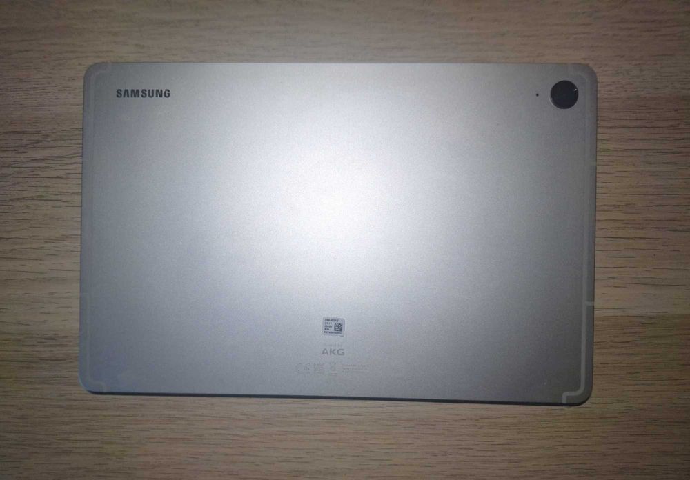 Pack SAMSUNG c/Tablet Galaxy Tab S9 FE + S Pen + Teclado BT + Capa