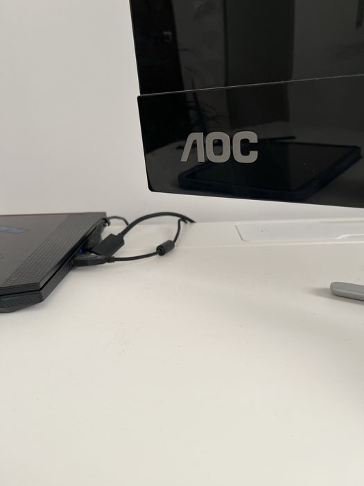 Monitor APC 27’ 1080P