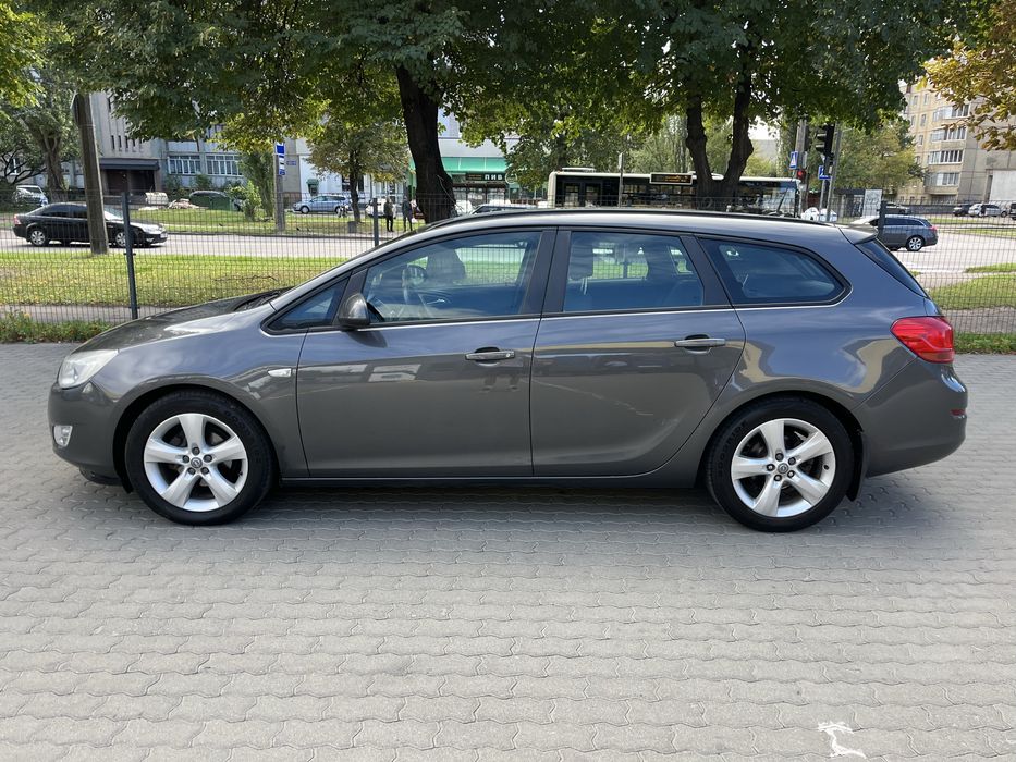 Opel Astra  J  1.3 cdi Опель Астра 1.3 дизель