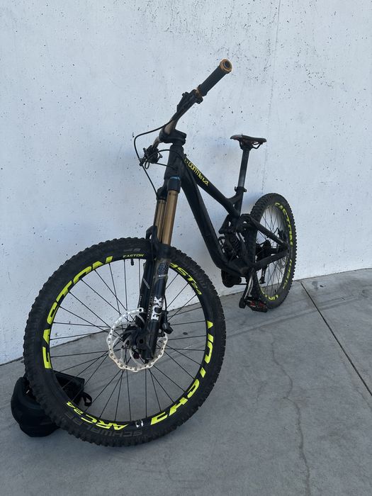 Vendo commencal supreme dh v3 URGENTE