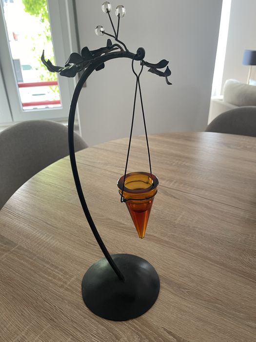 Candelabro / Porta-Velas Suspenso em Ferro Forjado e Vidro Âmbar