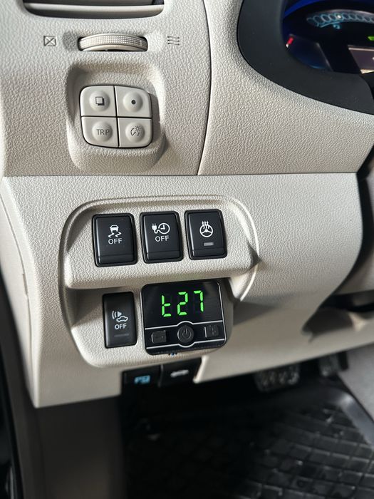Оренда nissan leaf 40kwt (220км ходу) + Webasto