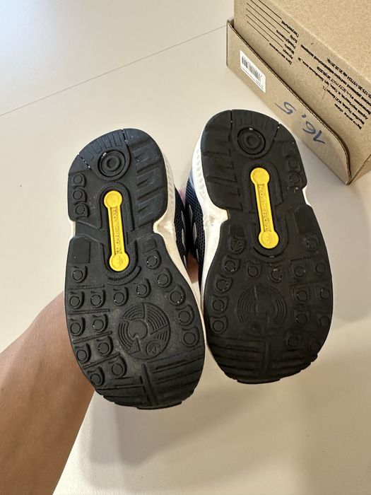 Кросівки adidas  fit 13,5 та 12,5