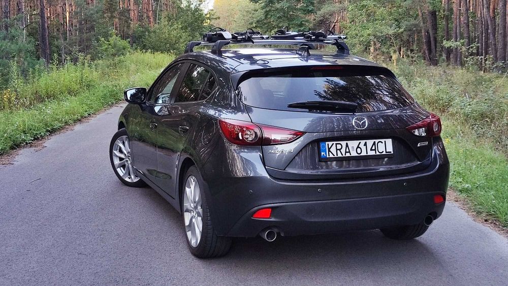 Belki dachawe Yakima FlushBar do Mazdy 3 BM hatchback