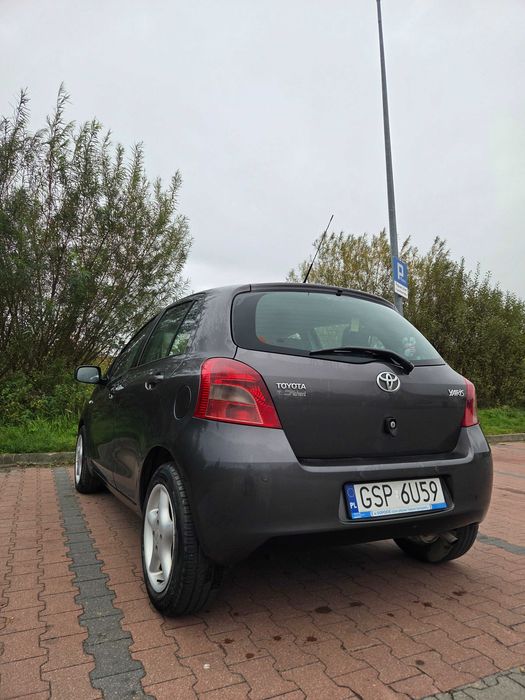Toyota Yaris II.