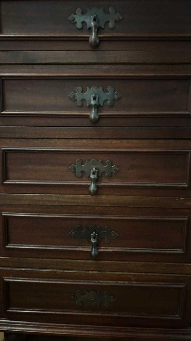 Mesa de Cabeceira Clássica
