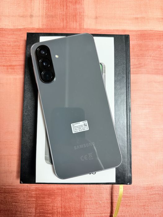 Troco Samsung Galaxy A56 8gb/128gb novinho