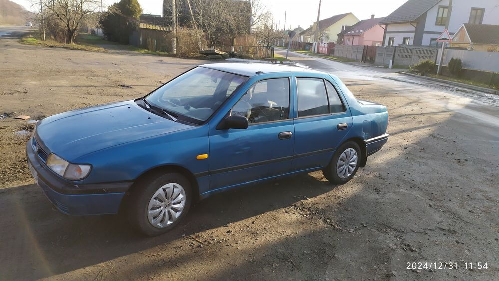 Nissan sunny продам 1995рік