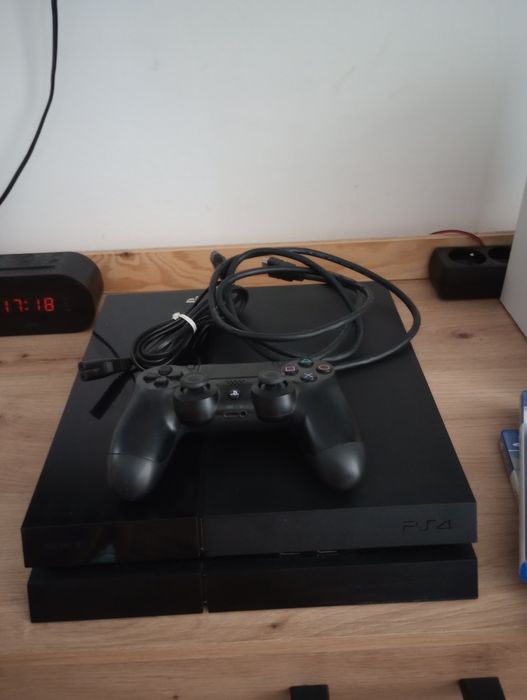 Sony PlayStation 4