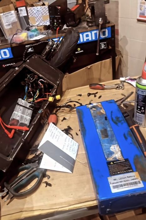 Reparação de trotinetes e bicicletas elétricas