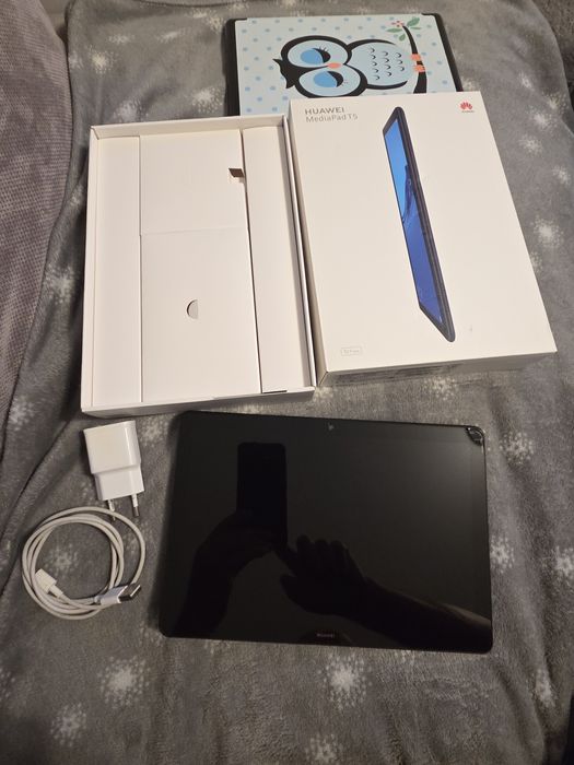 Tablet HUAWEI MediaPad T5 + etui