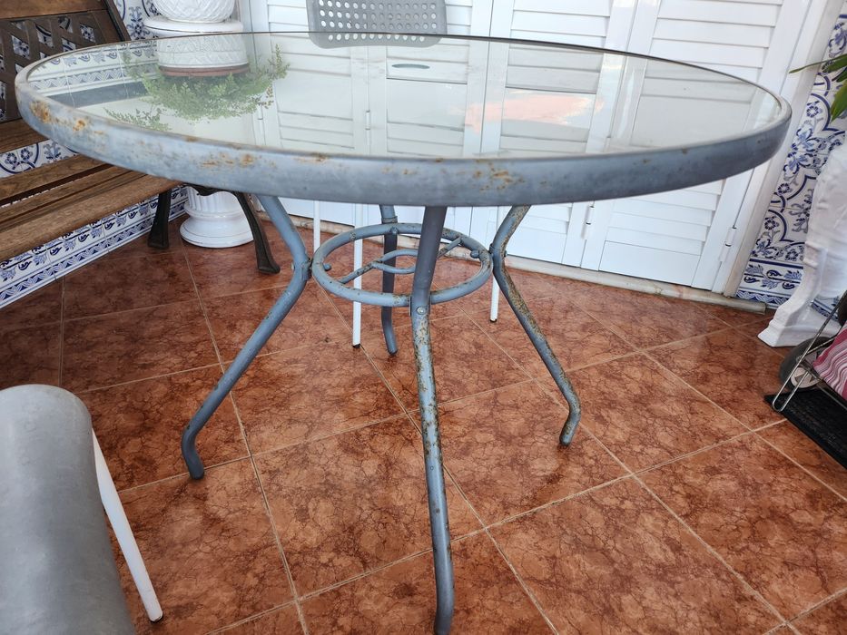 Mesa de jardim com 2 cadeiras