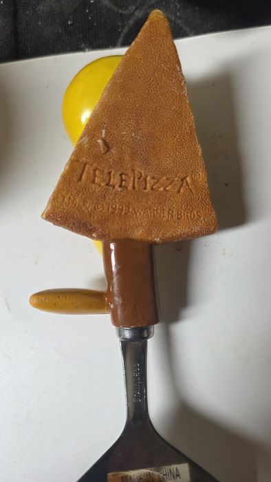 Kit para pizzas da telepizza piu piu e taz