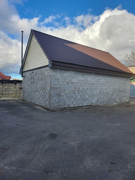 Срочно!!!Продам гараж в центре с документами. Собственник.120 кв.м.