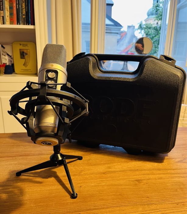 Mikrofon pojemnościowy wielkomembranowy Rode nt 2000 z walizką