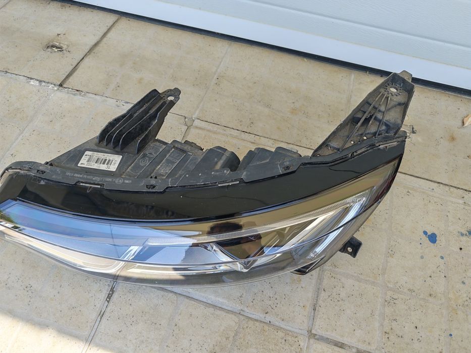 Farol Renault talisman