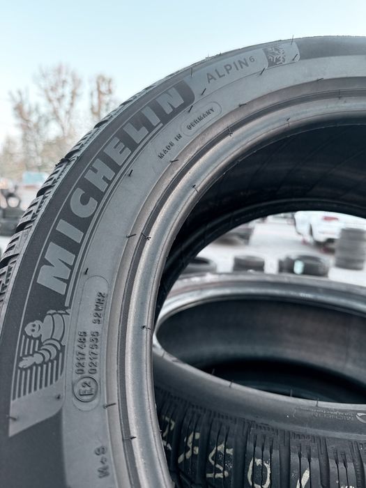 225 50 17 Michelin Alpin 6 90% 2022 Шини Зима